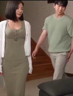 卖保险的D杯女