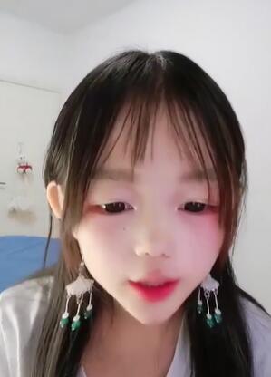 蛋挞萌妹小嫩露脸白丝