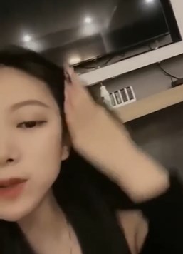 2极品美女萝莉夹子音身材一级棒