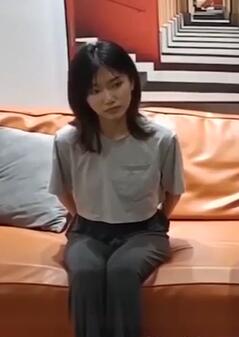观众投稿天美专题领导的交易工具酒店开房偷拍