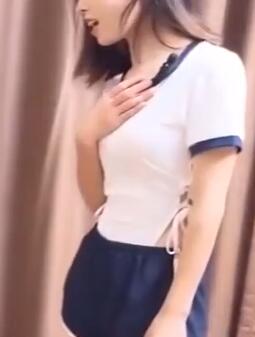 新片商鲸鱼专题出品约妹绿鱼怪酒店约颜值外围女