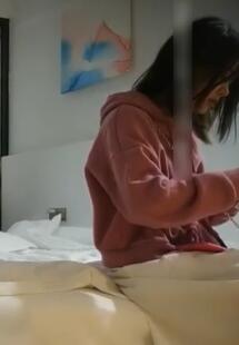 鸭总侦探10-24粉红上衣小妹