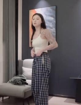 欧阳克约了一个冷白皮肤的小姐姐