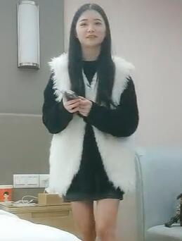 利哥专场12-08非常漂亮的苗条身材女外围