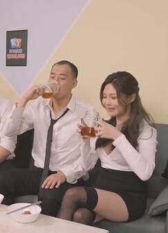 果冻专题91KCM-111销魂黑丝女师妹的主动献身