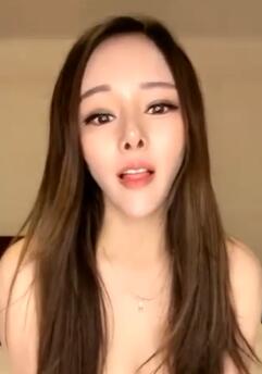直播 黄发纹身妹子全程露脸销魂女上位暴力