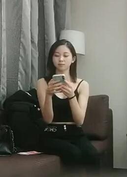 利哥约会知性美女好紧和橡皮筋箍住一样