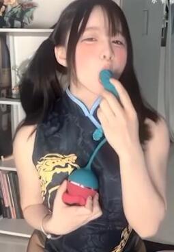 B站网红-叉烧包反差嫩妹提督福利泄密流出